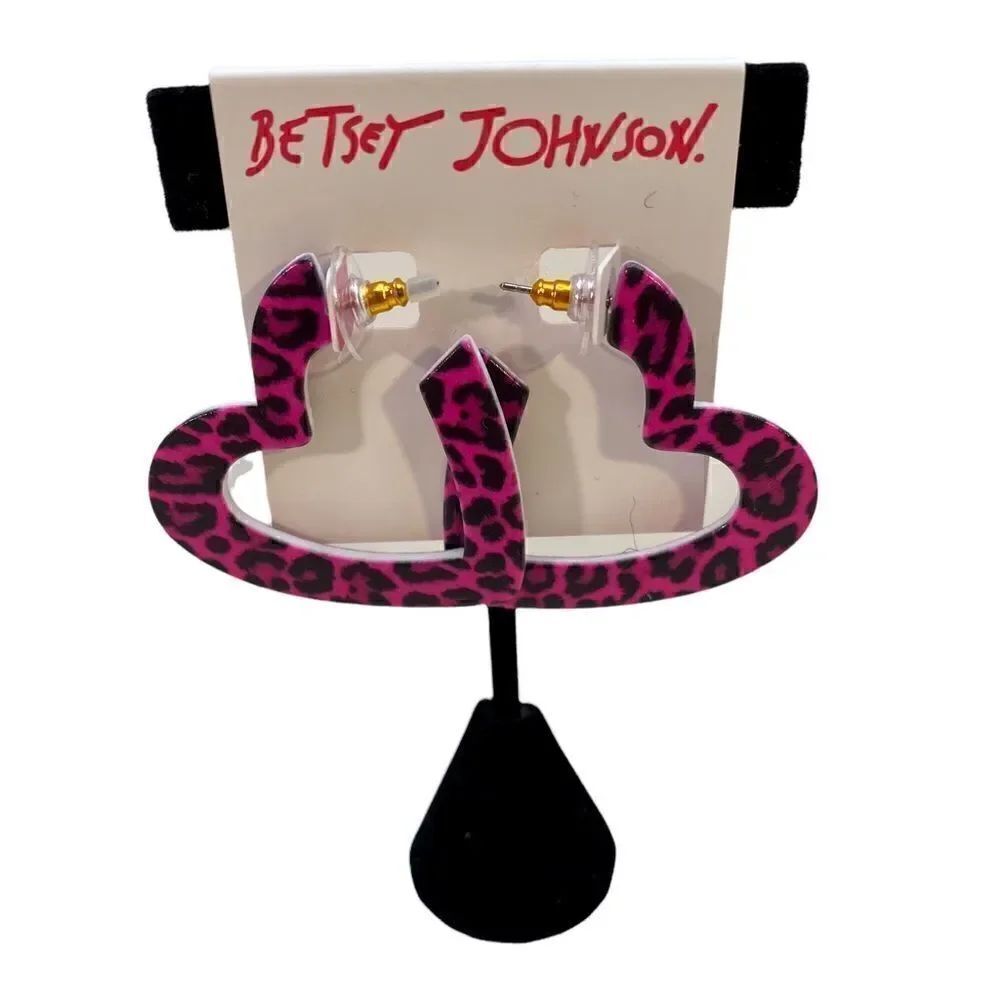 Betsey Johnson Hot Pink & Black Leopard open Heart Earrings.
